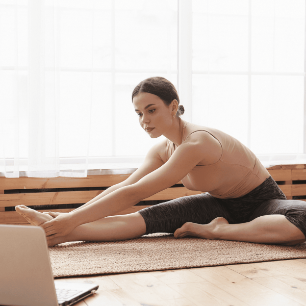 Pilates Malmö eller Online . Yoga Online eller i Malmö. Träna pilates i Malmö på Malmös äldsta Yoga- och Pilatesstudio!