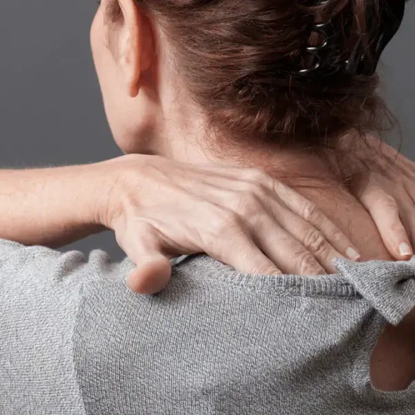 Egenvård för lymfflödet. Lymfmassage hemma eller på plats hos oss på studio frid. En av våra behandlingar