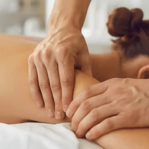 Lymfmassage är en av våra sköna behandlingar för lymfsystemet på Studio Frid i Malmö.