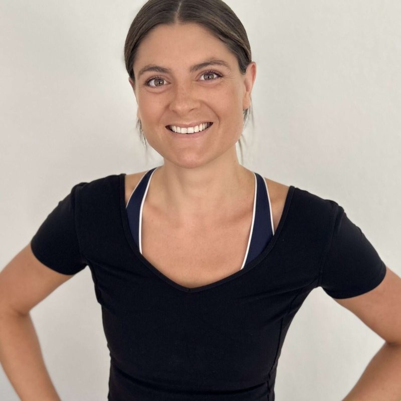 Charlotta Nilstoft Charlotta Nilstoft Swaab håller klasser i pilates matwork och reformer.
